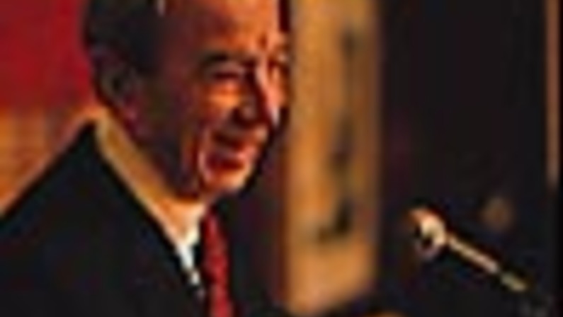 For Alumni Volunteers, Star Treatment