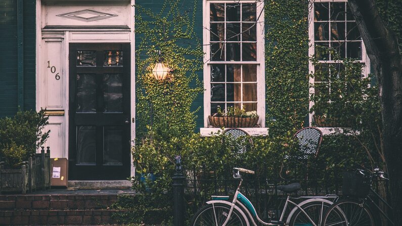 Living the (Sustainable) Single Life: Nitty-gritty