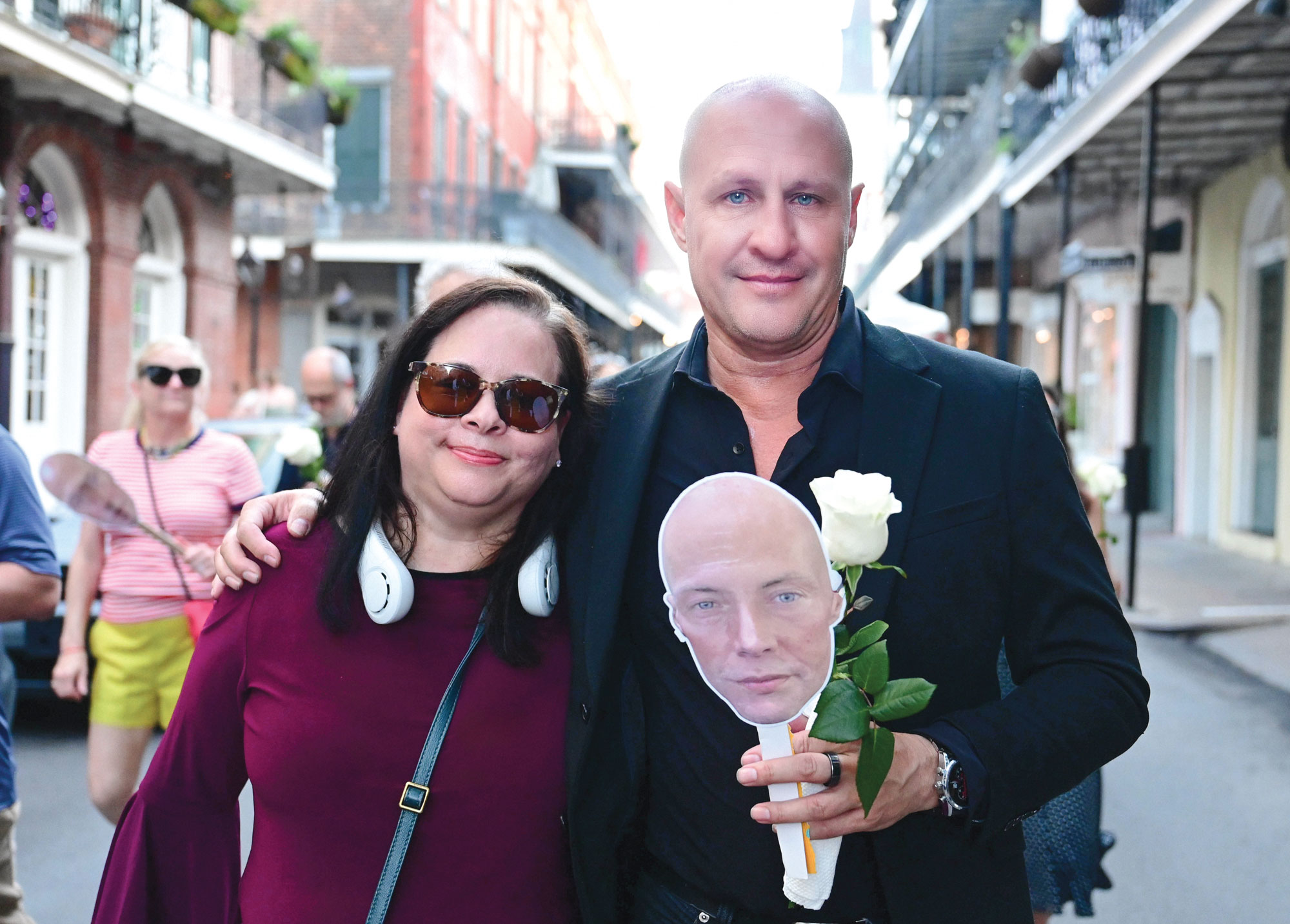 Pauline Steinhoffer and John Coyle holding a cutout of Kevin Bennett